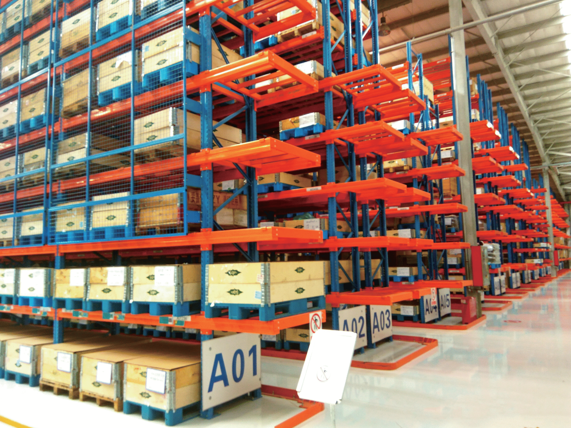 Very Narrow Ailse kệ lối đi hẹp